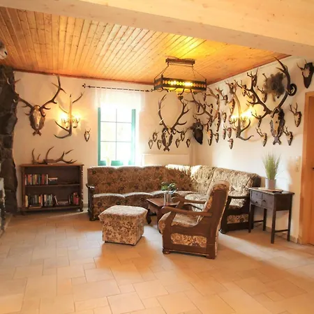 Doppelhaushaelfte, Glave